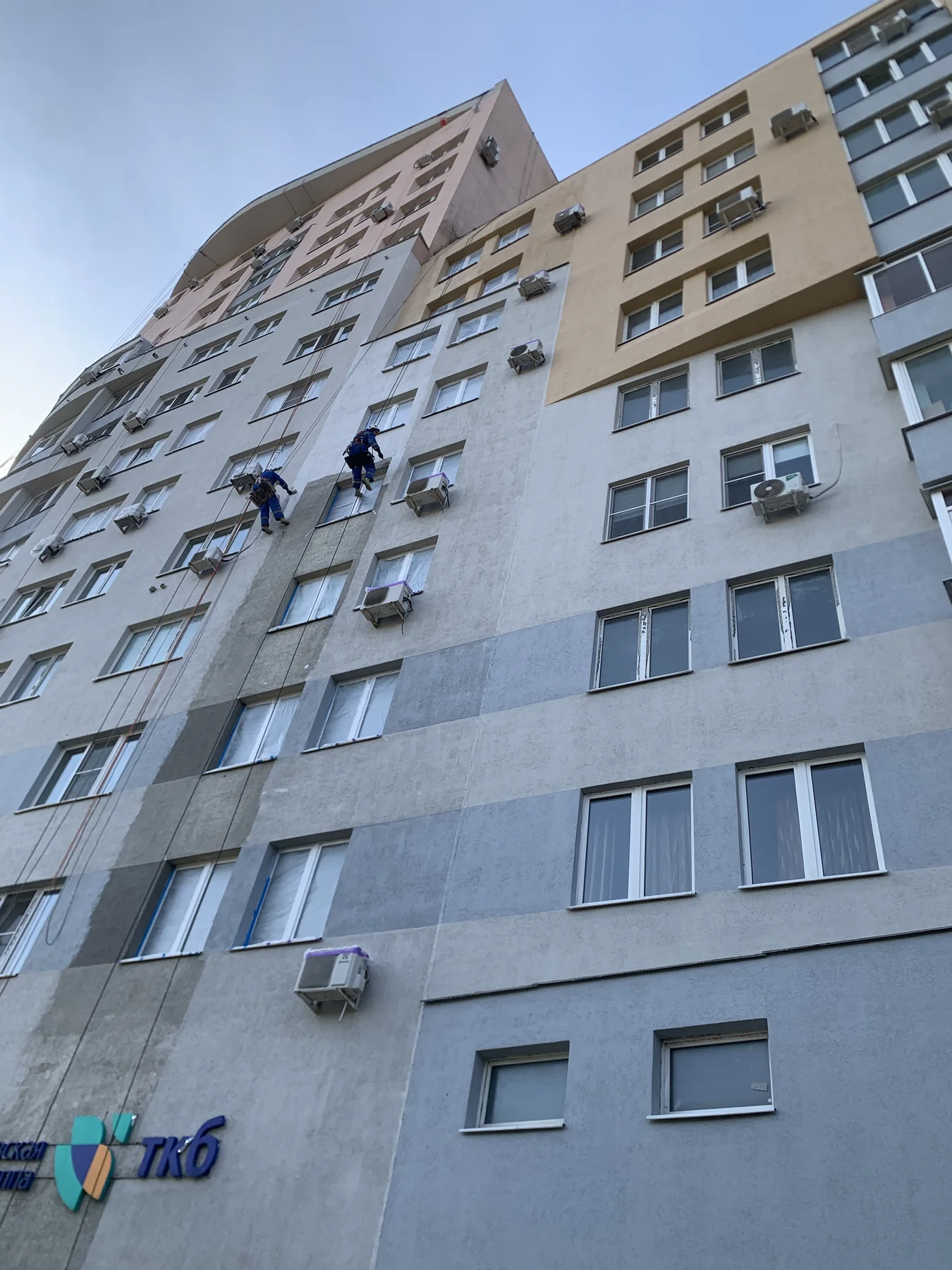 Утепление и восстановление фасада жилого дома